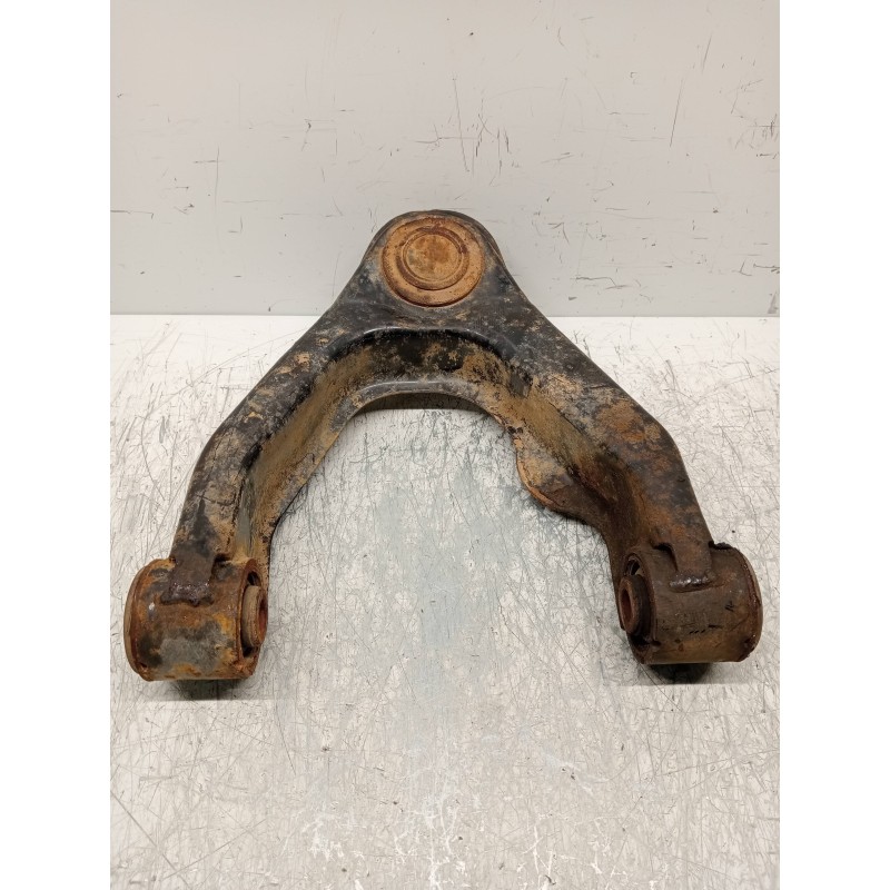 Recambio de brazo suspension superior delantero izquierdo para nissan pick-up (d22) 2.5 16v turbodiesel cat referencia OEM IAM  