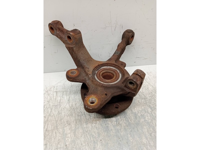 Recambio de mangueta delantera derecha para renault rapid/express (f40) 1.3 básico familiar / rl (f406) referencia OEM IAM   