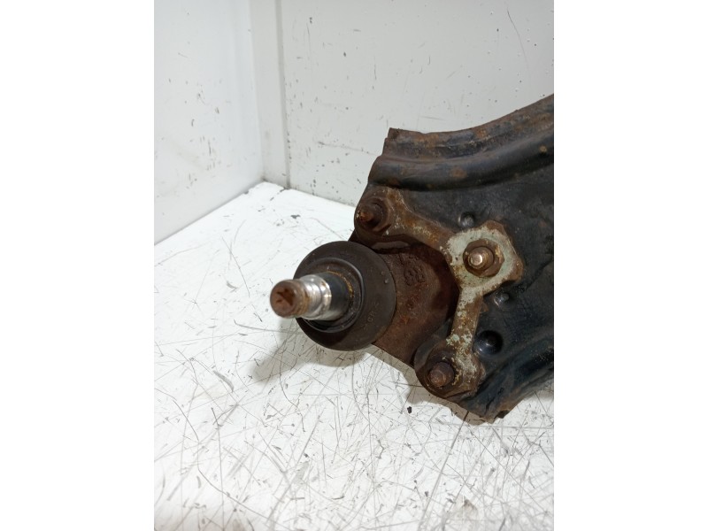 Recambio de brazo suspension inferior delantero izquierdo para volkswagen polo (9n1) trendline referencia OEM IAM 6Q0407157C  