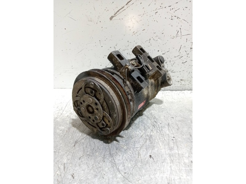 Recambio de compresor aire acondicionado para nissan pick-up (d22) 2.5 16v turbodiesel cat referencia OEM IAM A4701163A000 92600