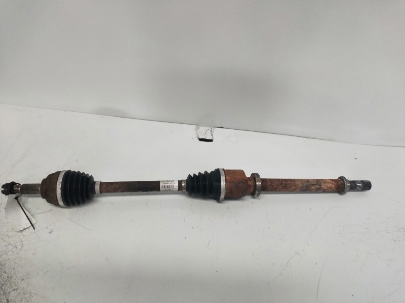 Recambio de transmision delantera derecha para renault clio iii 1.5 dci diesel referencia OEM IAM 8200499586  