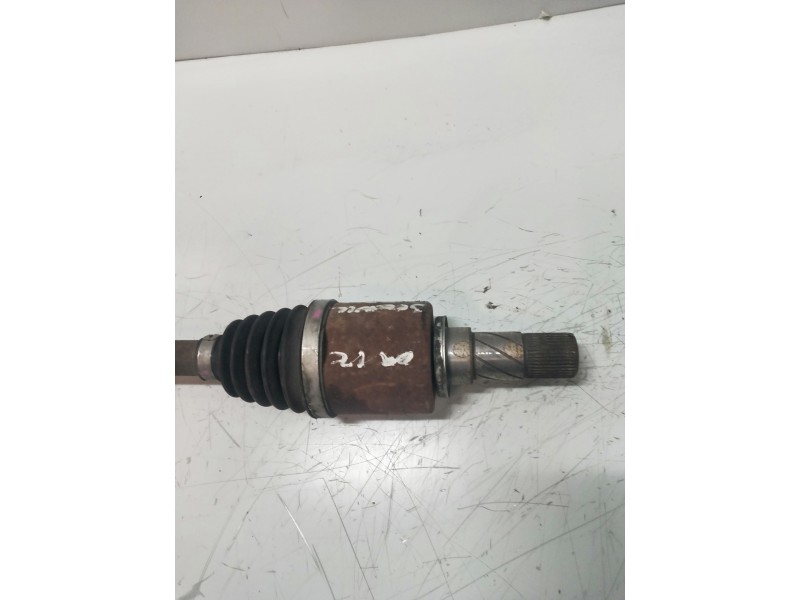 Recambio de transmision delantera izquierda para renault scenic iii dynamique referencia OEM IAM 8200725512  