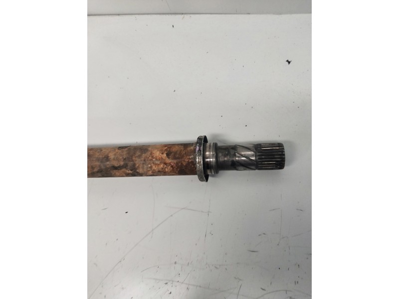 Recambio de transmision delantera derecha para renault clio iii 1.5 dci diesel referencia OEM IAM 8200499586  