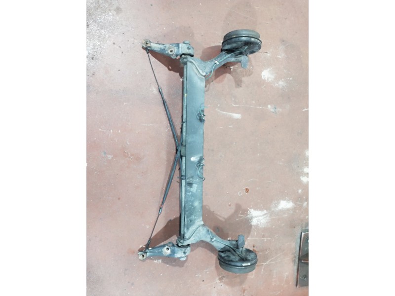 Recambio de puente trasero para renault rapid/express (f40) 1.3 básico familiar / rl (f406) referencia OEM IAM   