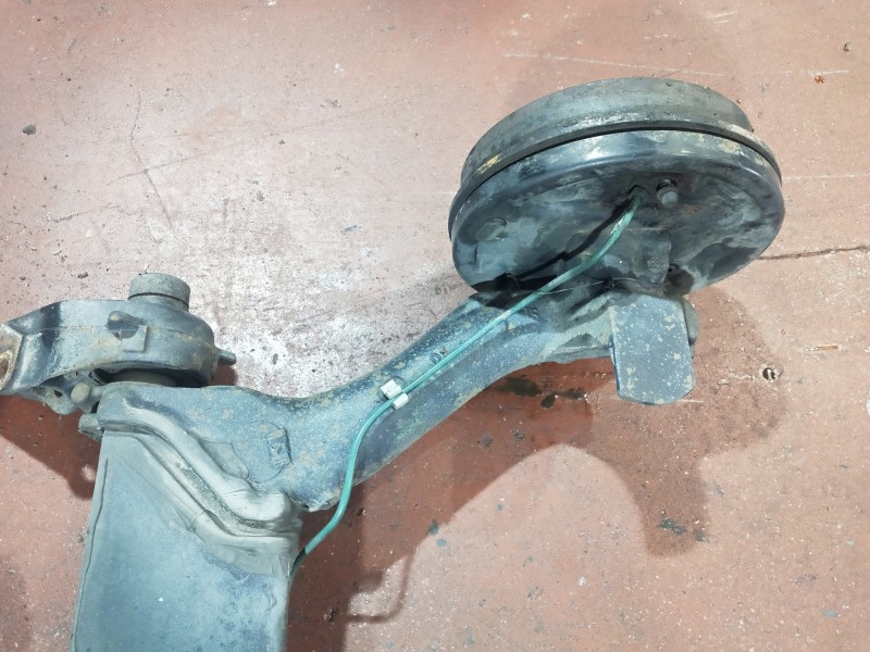 Recambio de puente trasero para renault rapid/express (f40) 1.3 básico familiar / rl (f406) referencia OEM IAM   