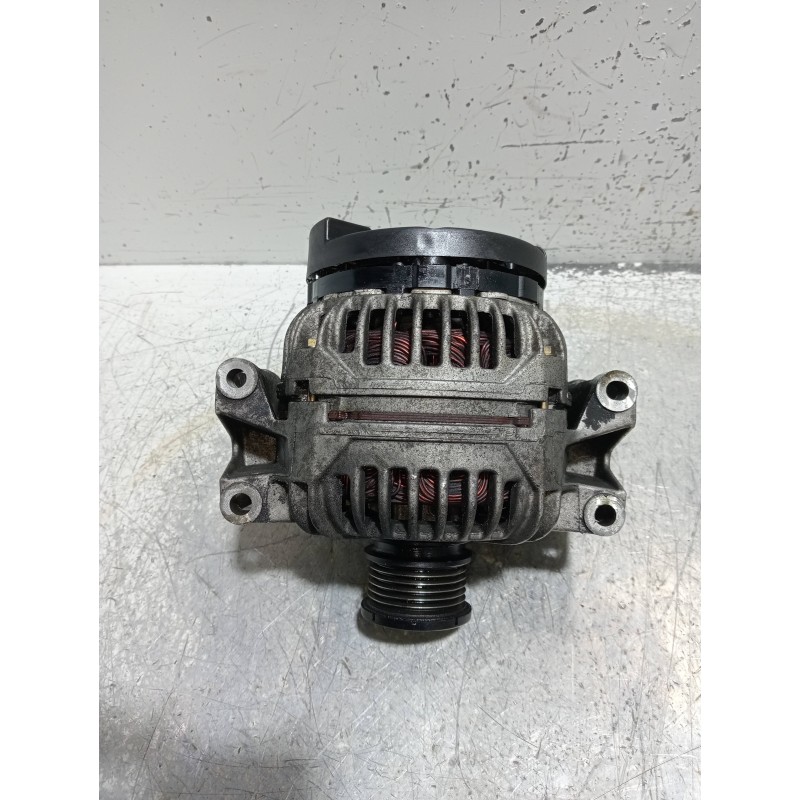 Recambio de alternador para jeep gr.cherokee (wj/wg) 2.7 crd cat referencia OEM IAM 0124515115 A0131540802 