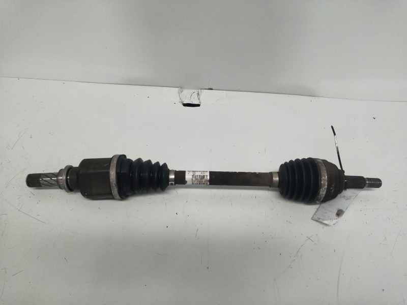 Recambio de transmision delantera izquierda para renault clio iii confort dynamique referencia OEM IAM 8200499585  