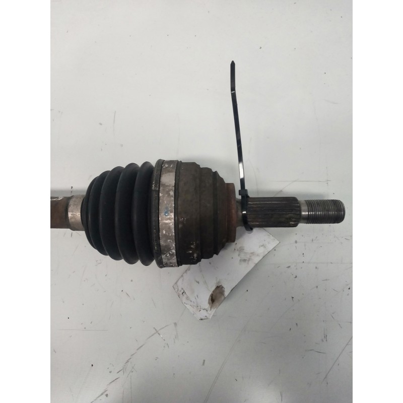 Recambio de transmision delantera izquierda para renault clio iii confort dynamique referencia OEM IAM 8200499585  