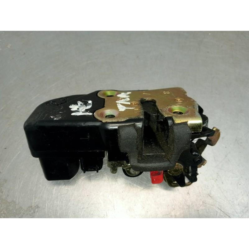 Recambio de motor cierre centralizado trasero derecho para jeep gr.cherokee (wj/wg) 2.7 crd cat referencia OEM IAM 2894J  