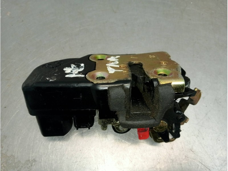 Recambio de motor cierre centralizado trasero derecho para jeep gr.cherokee (wj/wg) 2.7 crd cat referencia OEM IAM 2894J  