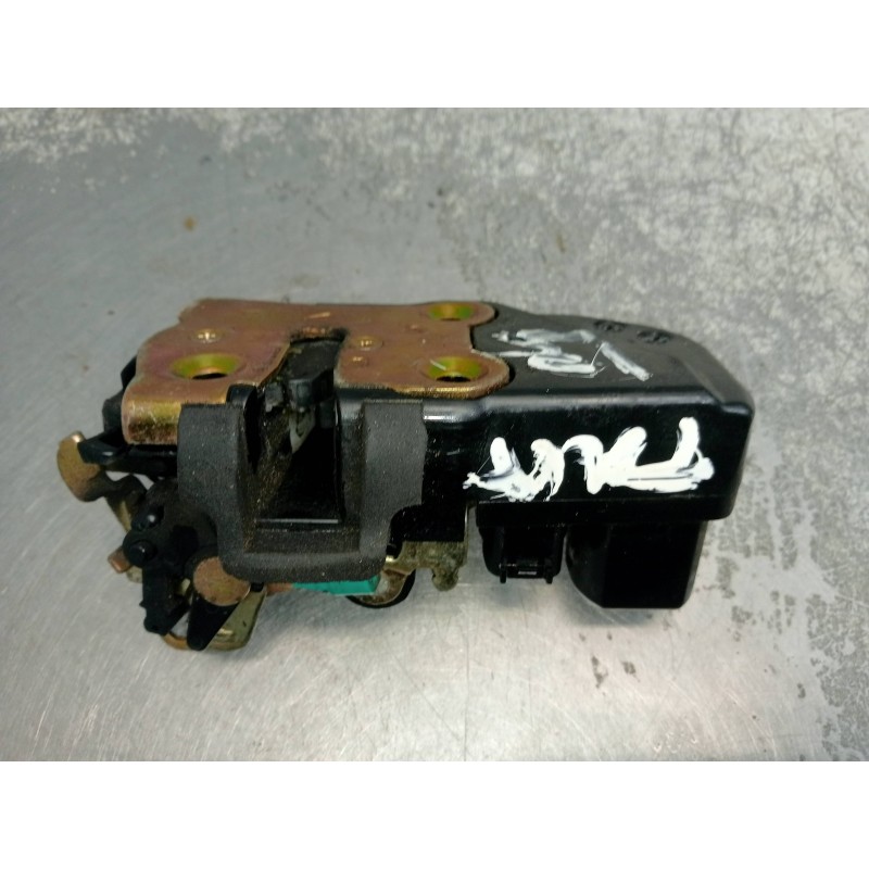 Recambio de motor cierre centralizado trasero izquierdo para jeep gr.cherokee (wj/wg) 2.7 crd cat referencia OEM IAM 2944M  
