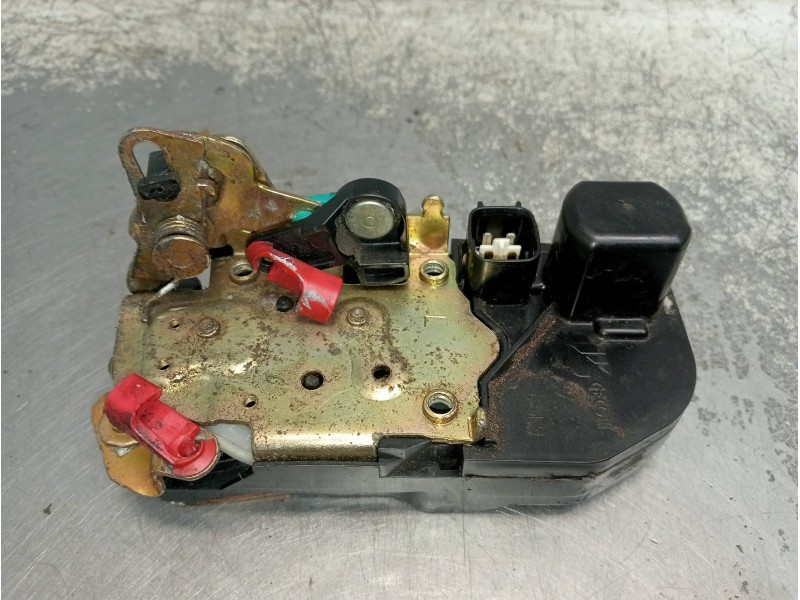 Recambio de motor cierre centralizado trasero izquierdo para jeep gr.cherokee (wj/wg) 2.7 crd cat referencia OEM IAM 2944M  