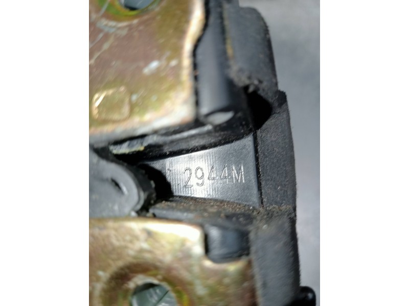 Recambio de motor cierre centralizado trasero izquierdo para jeep gr.cherokee (wj/wg) 2.7 crd cat referencia OEM IAM 2944M  