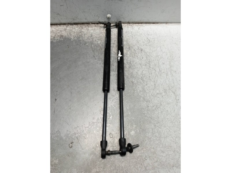 Recambio de amortiguadores maletero / porton para jeep gr.cherokee (wj/wg) 2.7 crd cat referencia OEM IAM   