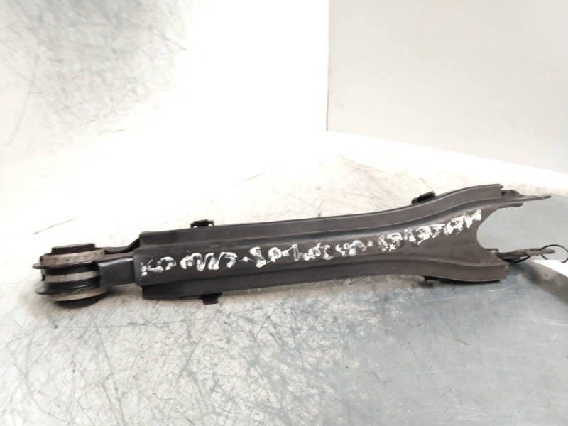 Recambio de brazo suspension inferior trasero derecho para mercedes clase c (w204) berlina 2.2 cdi cat referencia OEM IAM   