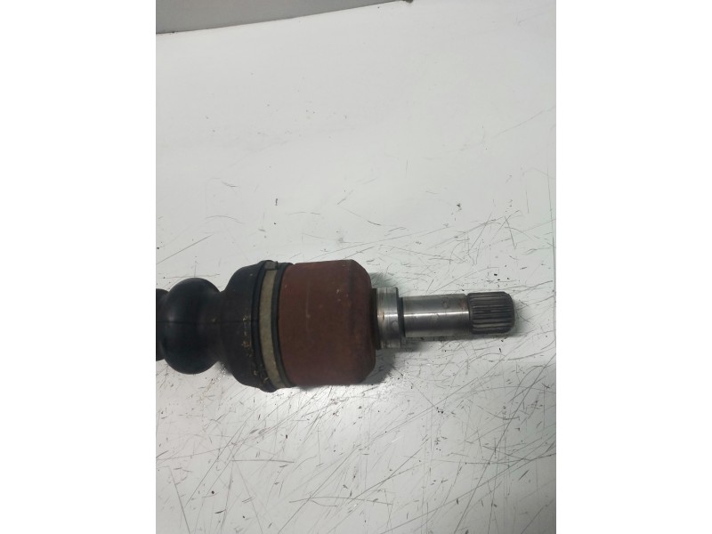 Recambio de transmision delantera izquierda para citroen xsara berlina 1.4 hdi vivace referencia OEM IAM 9623668780  