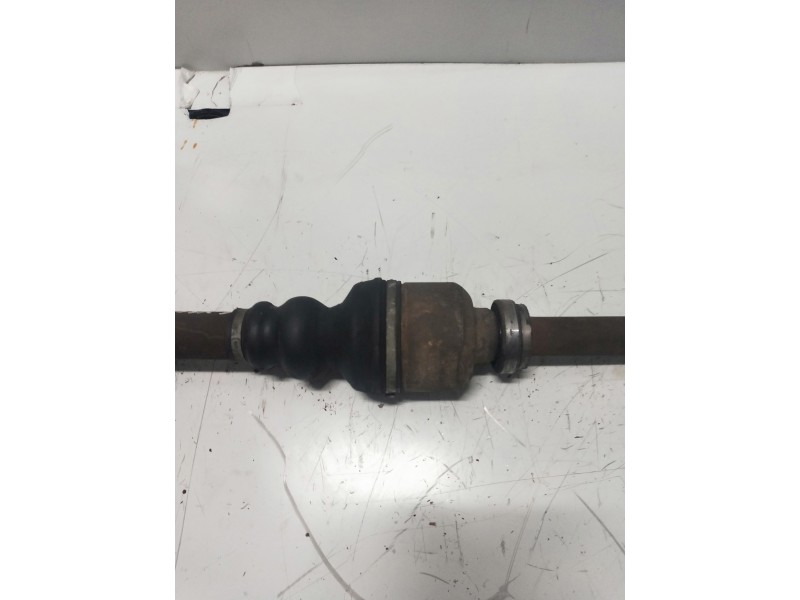 Recambio de transmision delantera derecha para citroen xsara berlina 1.4 hdi referencia OEM IAM 9623687380  