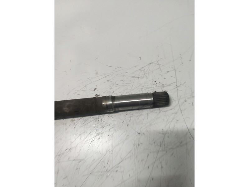 Recambio de transmision delantera derecha para citroen xsara berlina 1.4 hdi referencia OEM IAM 9623687380  