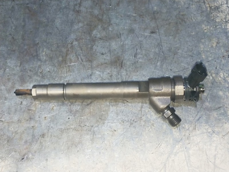 Recambio de inyector para renault espace v intens referencia OEM IAM 0445110546  BOSCH