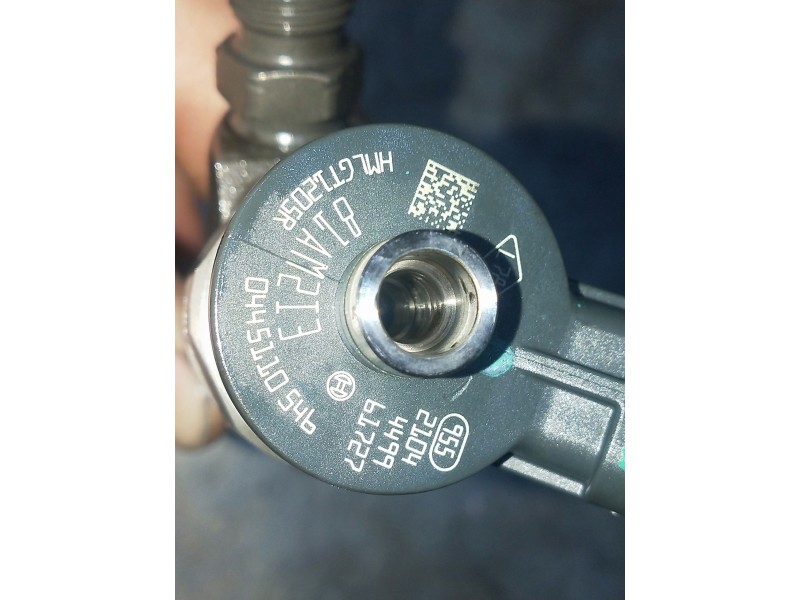 Recambio de inyector para renault espace v intens referencia OEM IAM 0445110546  BOSCH