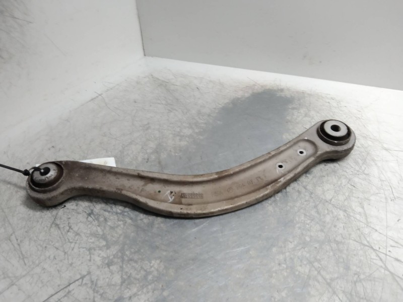 Recambio de brazo suspension inferior trasero izquierdo para mercedes clase c (w204) berlina 2.2 cdi cat referencia OEM IAM   