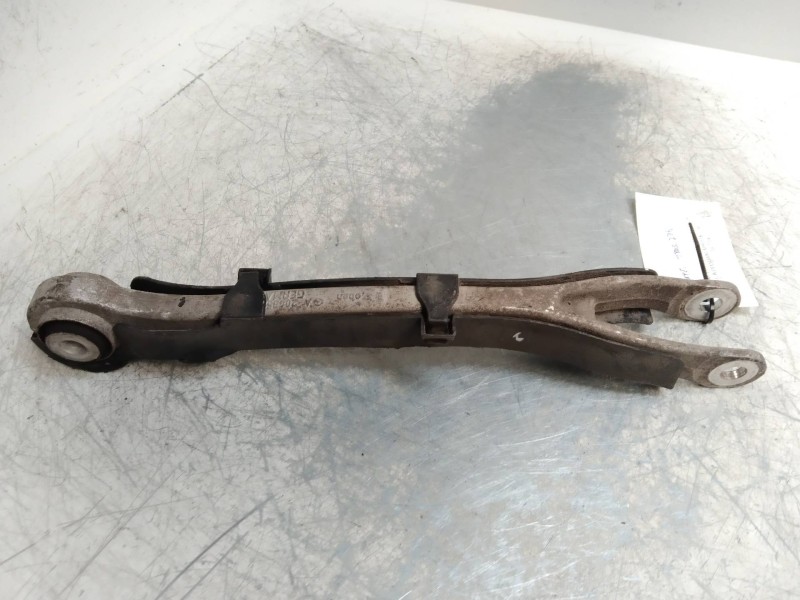 Recambio de brazo suspension inferior trasero izquierdo para mercedes clase c (w204) berlina 2.2 cdi cat referencia OEM IAM   