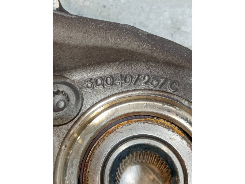 Recambio de mangueta delantera izquierda para seat ateca (kh7) xcellence edition referencia OEM IAM 5Q0407257C  