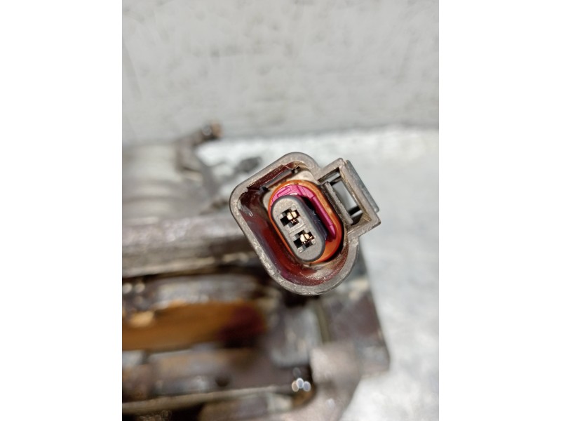 Recambio de pinza freno delantera derecha para seat ateca (kh7) xcellence edition referencia OEM IAM   