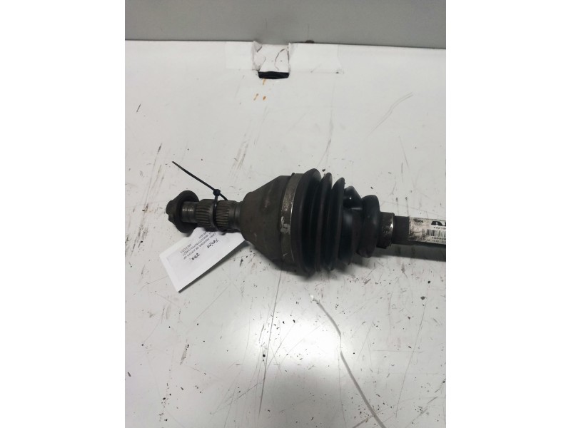 Recambio de transmision delantera izquierda para opel insignia berlina 2.0 16v cdti referencia OEM IAM 13219092  