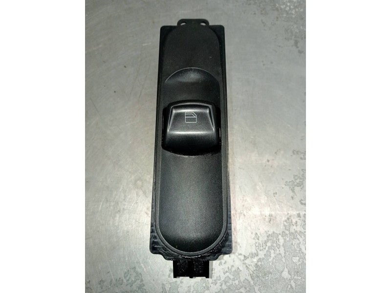 Recambio de mando elevalunas delantero derecho para mercedes sprinterii caja cerrada (desde 01.06) 2.1 cdi cat referencia OEM IA