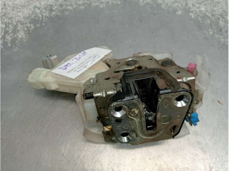 Recambio de motor cierre centralizado delantero derecho para renault maxity 2.9 diesel referencia OEM IAM 80552AA20A 89A910 