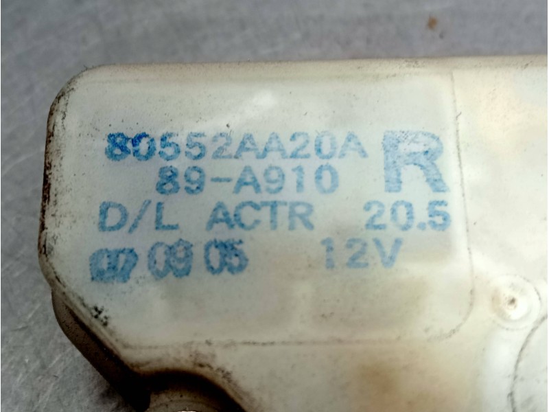 Recambio de motor cierre centralizado delantero derecho para renault maxity 2.9 diesel referencia OEM IAM 80552AA20A 89A910 