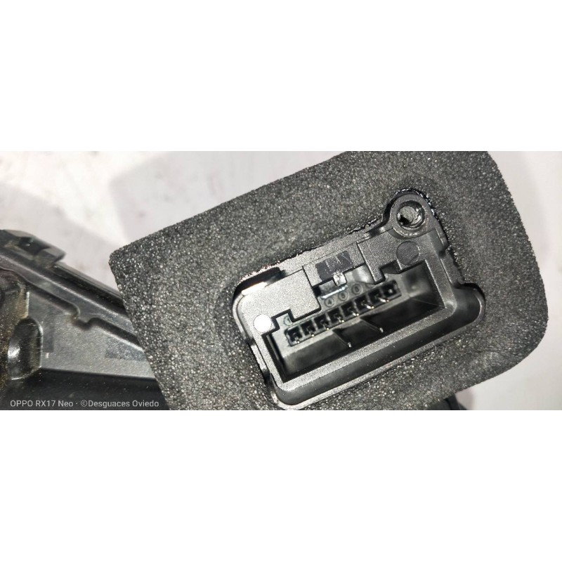 Recambio de motor cierre centralizado delantero derecho para audi a1 sportback (gba) 25 tfsi adrenalin referencia OEM IAM 5TB837