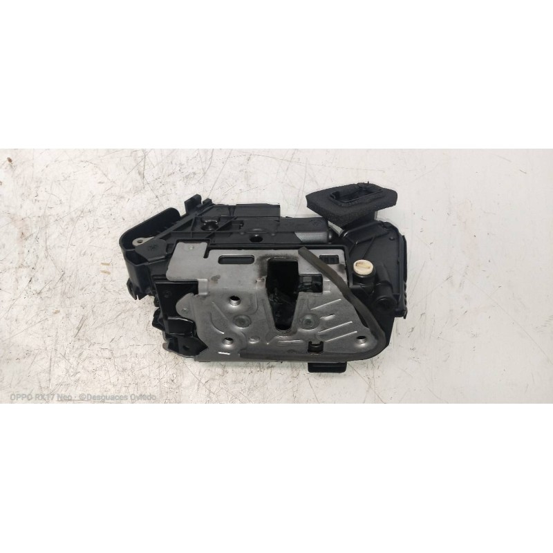 Recambio de motor cierre centralizado trasero derecho para audi a1 sportback (gba) 25 tfsi adrenalin referencia OEM IAM 5TA83901