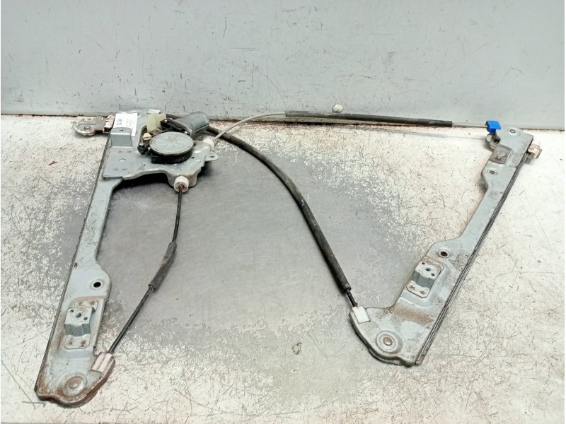 Recambio de elevalunas delantero derecho para renault maxity 2.9 diesel referencia OEM IAM  2P 