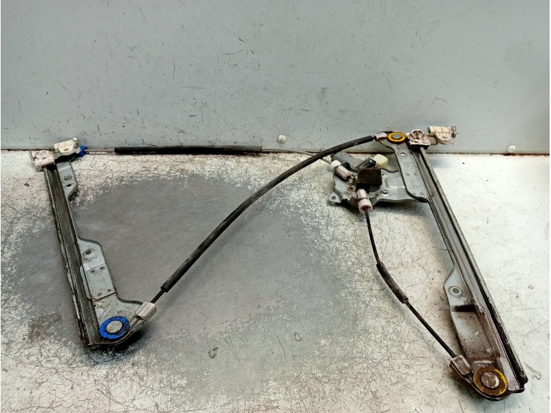 Recambio de elevalunas delantero derecho para renault maxity 2.9 diesel referencia OEM IAM  2P 