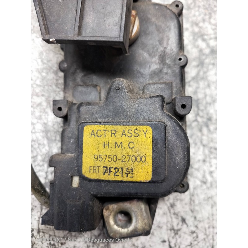 Recambio de motor cierre centralizado delantero derecho para hyundai coupe (rd) 2.0 fx referencia OEM IAM 9575027000  