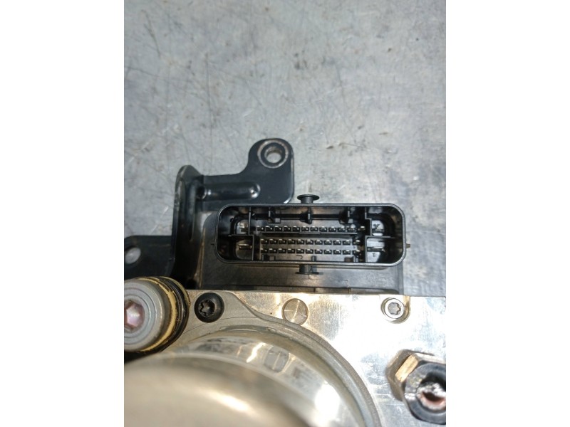 Recambio de abs para kia sportage drive plus 2wd referencia OEM IAM 58920F1580 A1000737AAA 80BH6014AP01