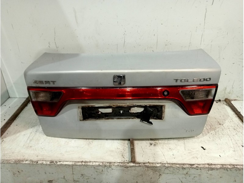 Recambio de tapa maletero para seat toledo (1m2) referencia OEM IAM   