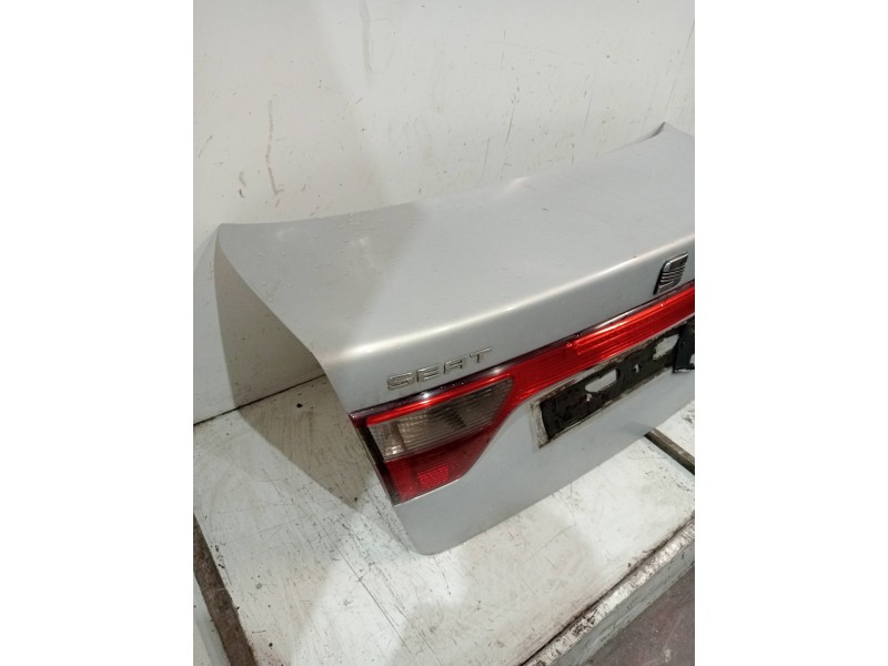 Recambio de tapa maletero para seat toledo (1m2) referencia OEM IAM   