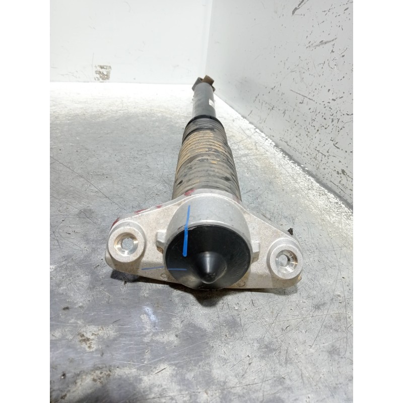 Recambio de amortiguador trasero izquierdo para kia sportage drive plus 2wd referencia OEM IAM 55300F1520  