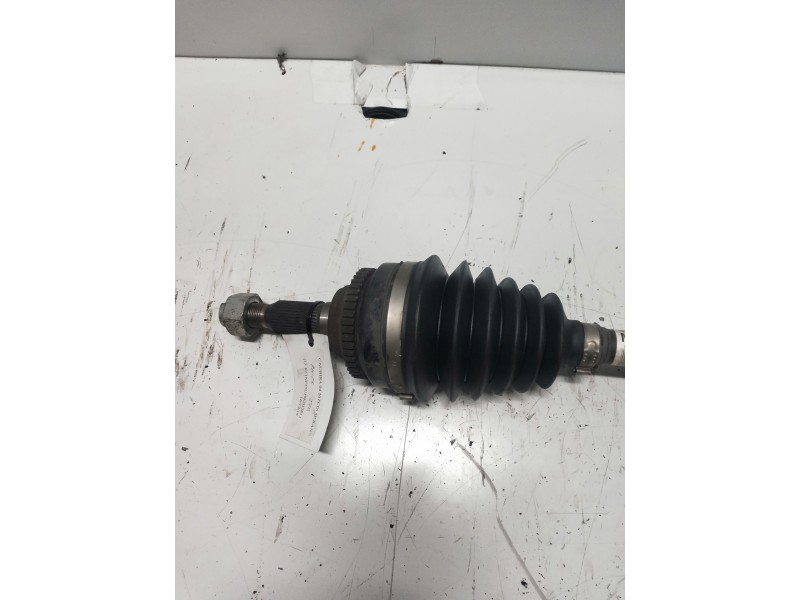 Recambio de transmision delantera izquierda para chevrolet nubira wagon 2.0 diesel cat referencia OEM IAM M8 969441096 