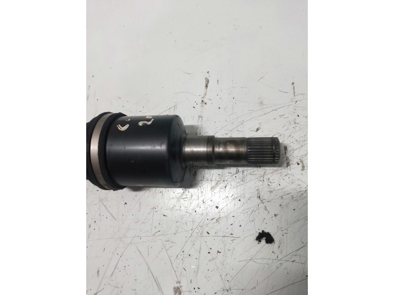 Recambio de transmision delantera izquierda para chevrolet nubira wagon 2.0 diesel cat referencia OEM IAM M8 969441096 