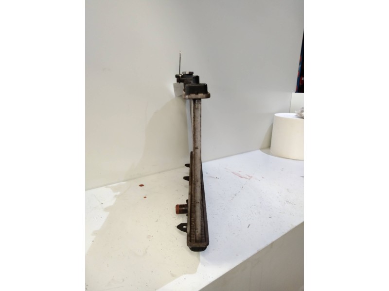 Recambio de radiador agua para mazda 323 berlina f/s (bj) 1.9 f sportive referencia OEM IAM 734123  