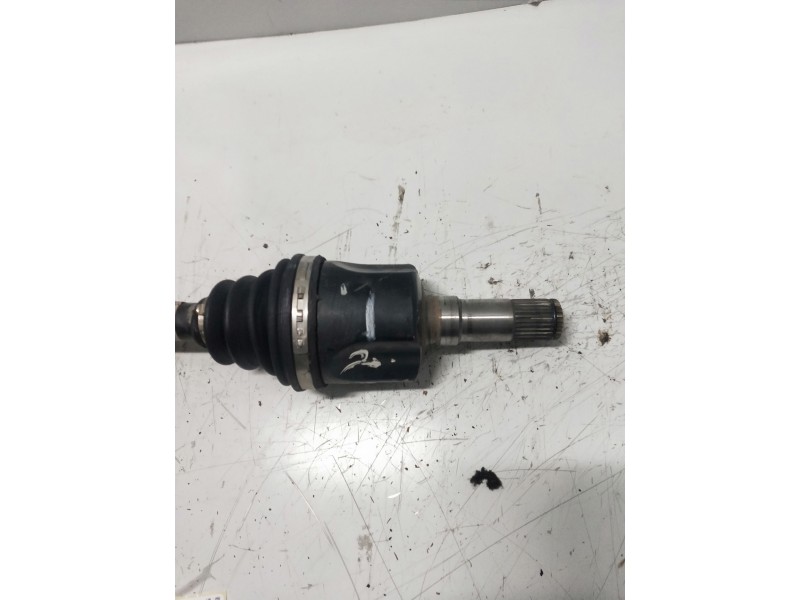 Recambio de transmision delantera izquierda para chevrolet nubira wagon 2.0 diesel cat referencia OEM IAM M7  