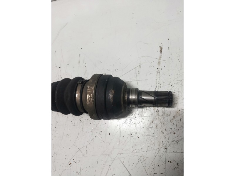 Recambio de transmision delantera izquierda para daewoo nubira berlina 1.6 cat referencia OEM IAM GY  