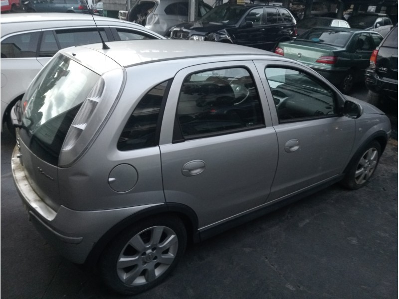 opel corsa c del año 2006