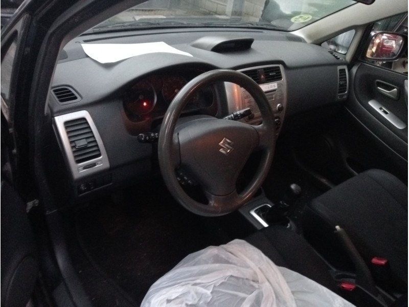 suzuki liana rh (er) del año 2004