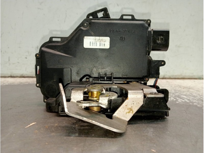 Recambio de motor cierre centralizado trasero derecho para audi a4 avant (8e) 2.5 tdi (114kw) referencia OEM IAM   5P