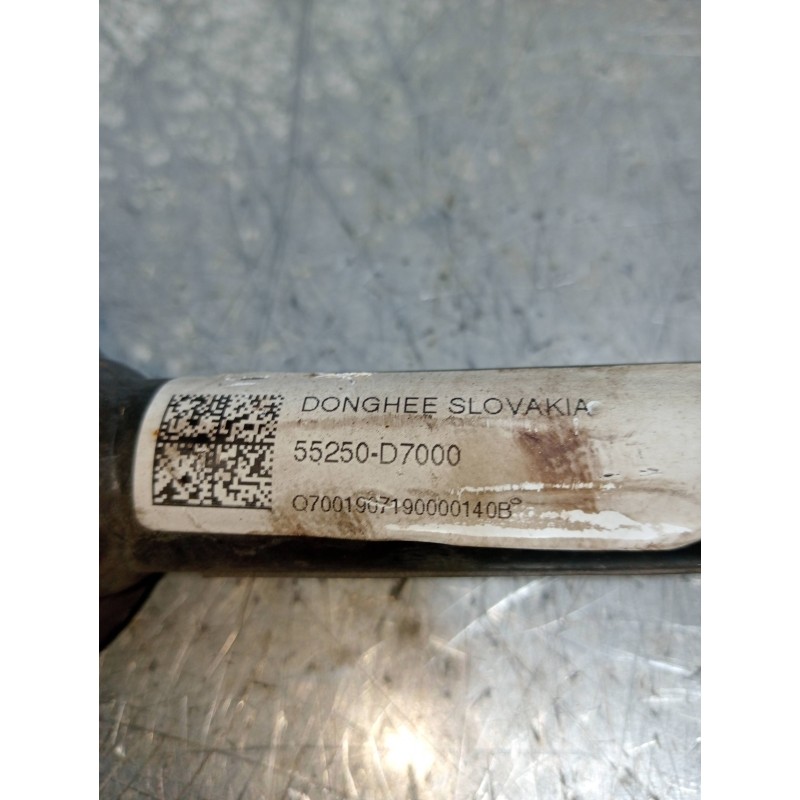 Recambio de brazo suspension superior trasero derecho para kia sportage drive plus 2wd referencia OEM IAM 55250D7000  